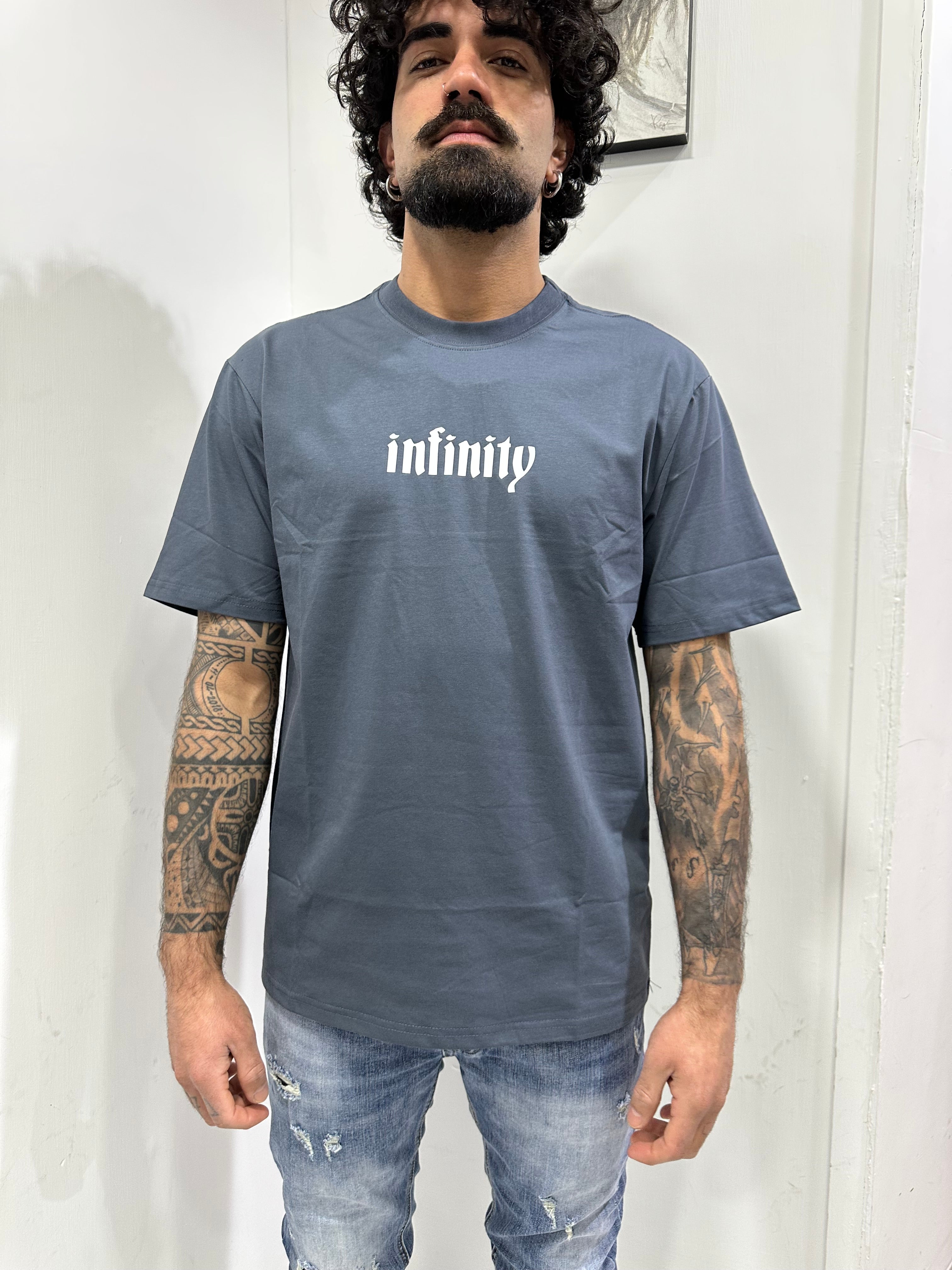 T-shirt infinity