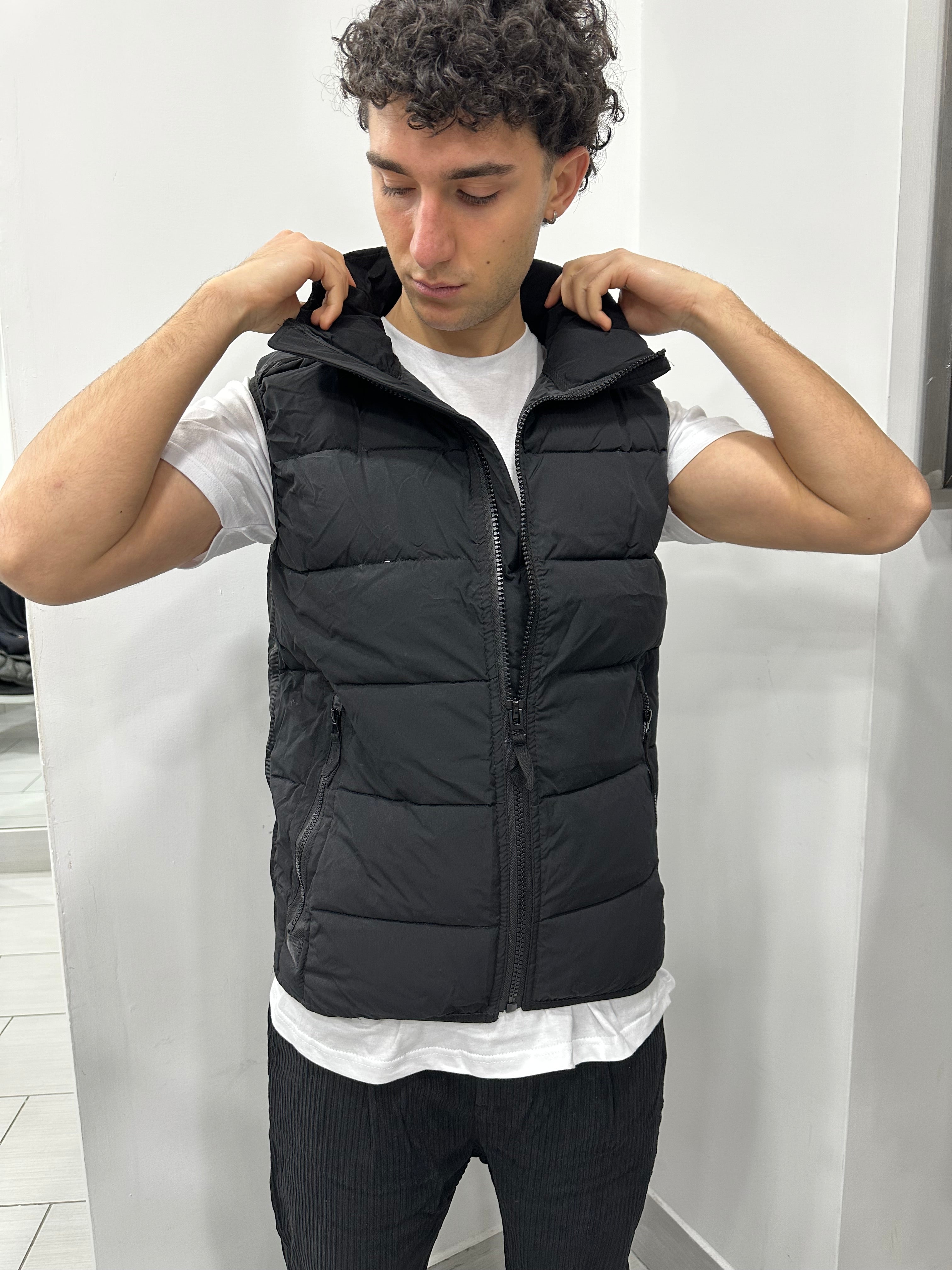 Bomber smanicato
