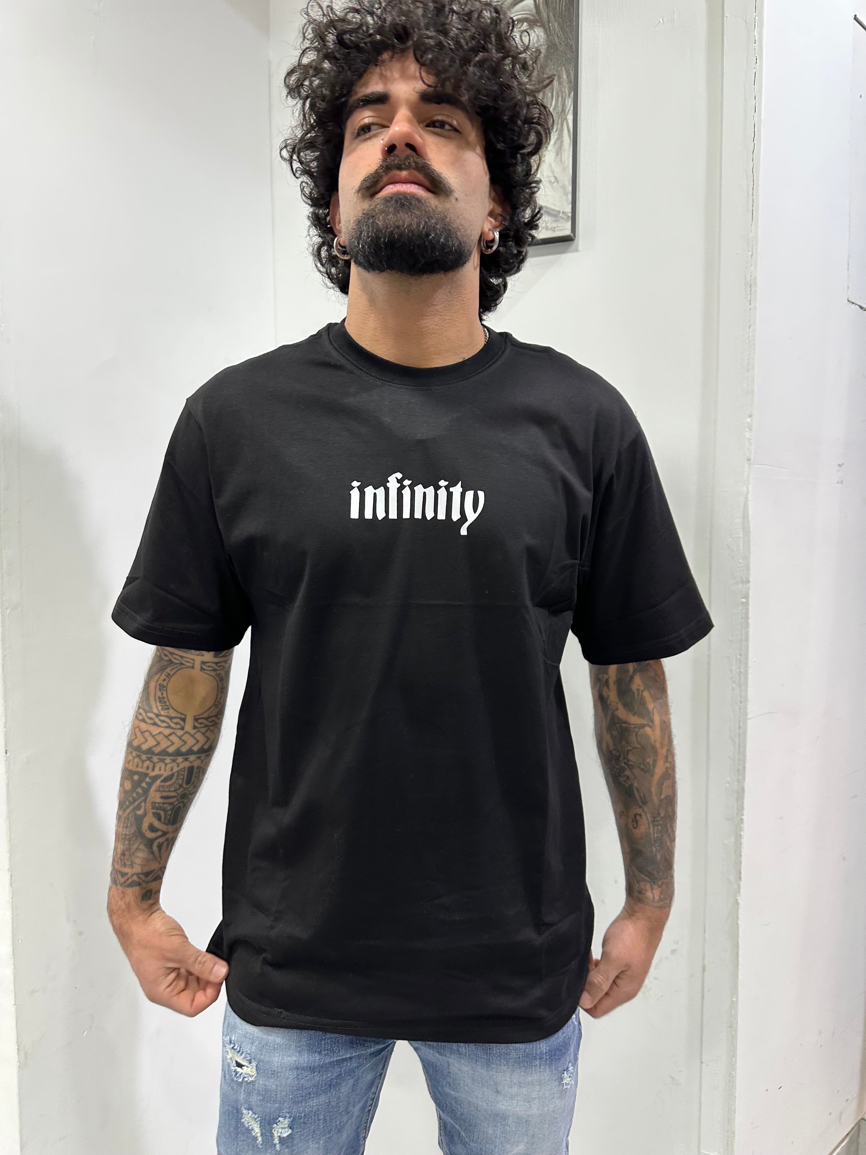 T-shirt infinity