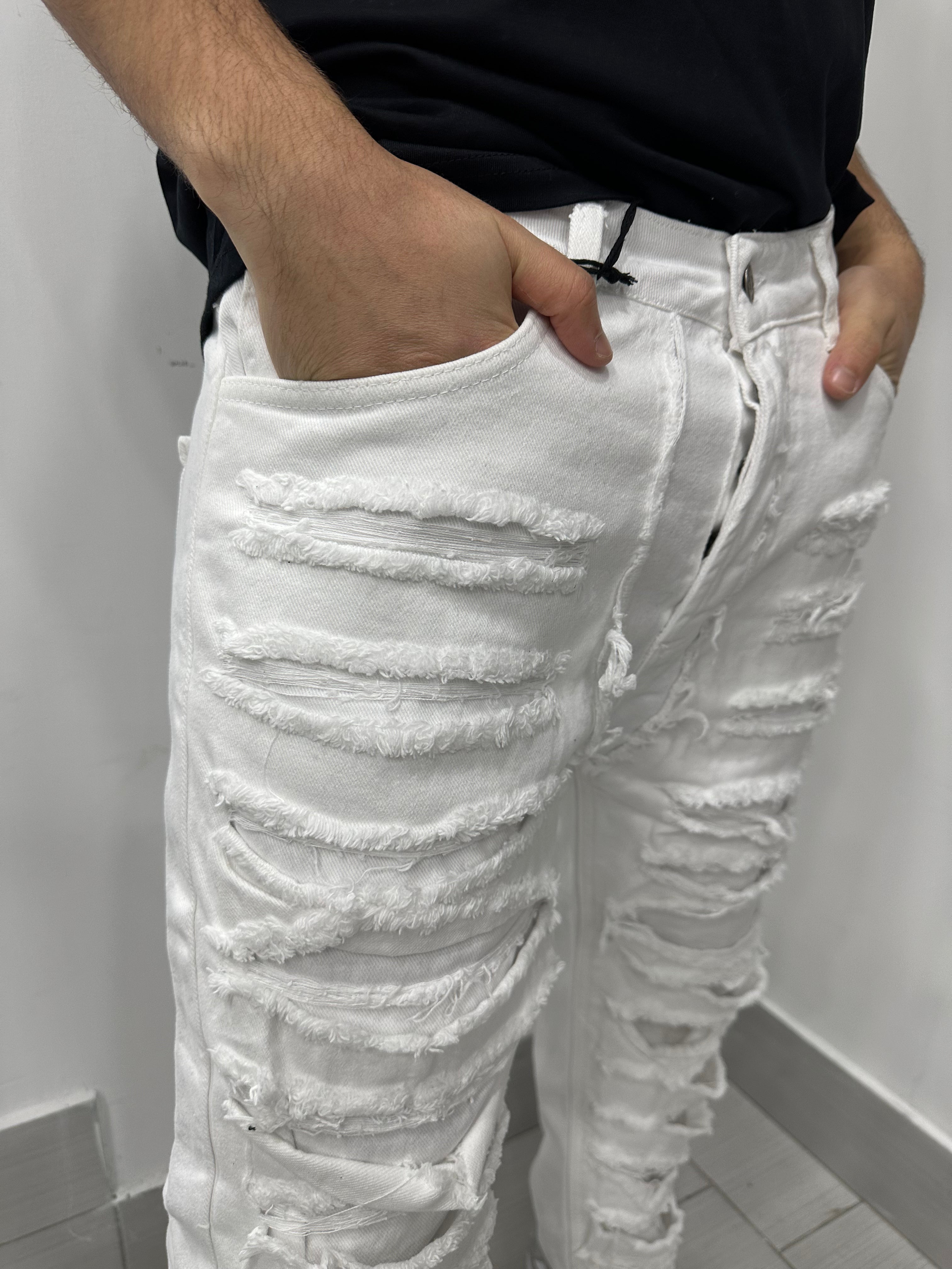 Jeans sfrangiato